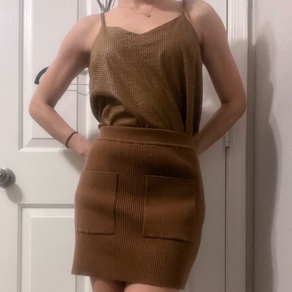 Very J Camel Perforated Leather Top - Picture 3 of 10